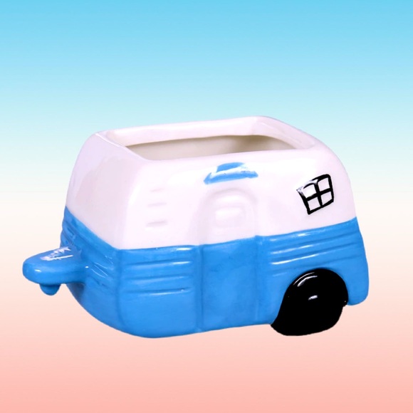 Other - BLUE & WHITE TRAILER CERAMIC PLANTER NWT